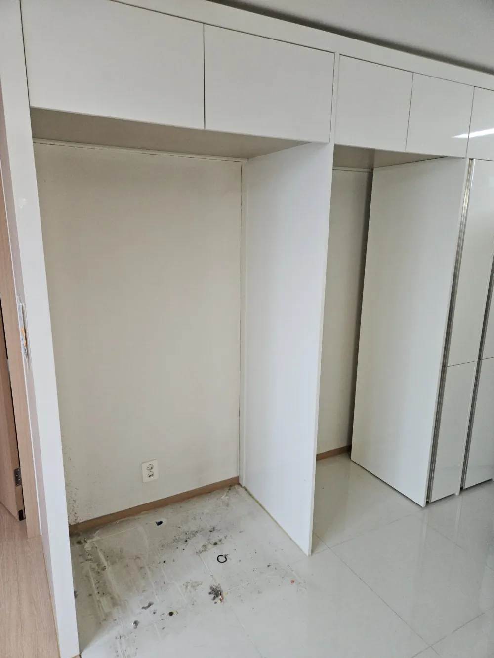 도안동 냉장고장리폼 시공 후 사진
